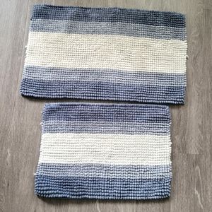 Set of Blue and White Microfiber Absorbent Bath Mats